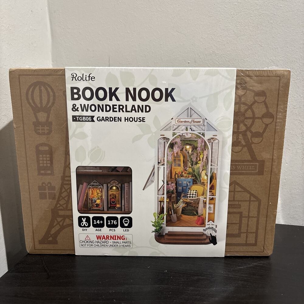Rolife Book Nook & Wonderland TGB06 Garden House New Sealed